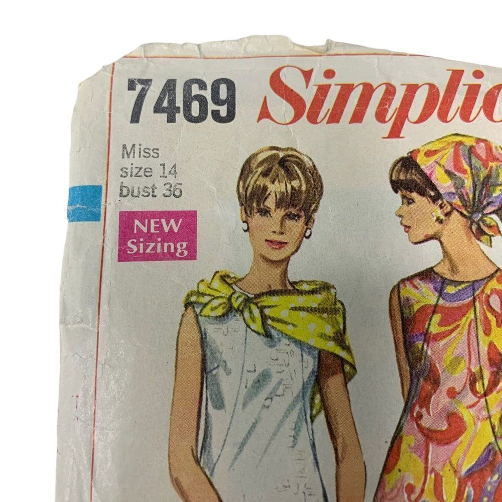 Vintage 70s Simplicity 7469 Pattern Misses 8-16 Collarless Dress Scarves Zip Cut - Picture 2 of 4